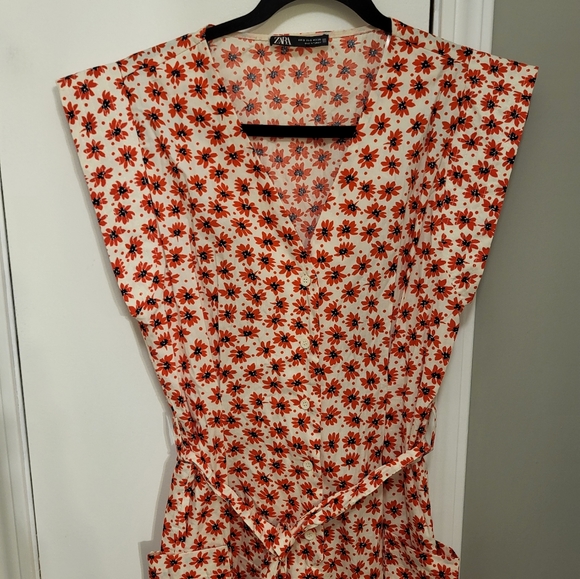 Zara (Bloggers Favorite) Floral Print Belted Jumpsuit Size Small - Picture 11 of 14